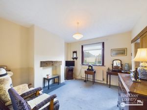 Sitting Room- click for photo gallery